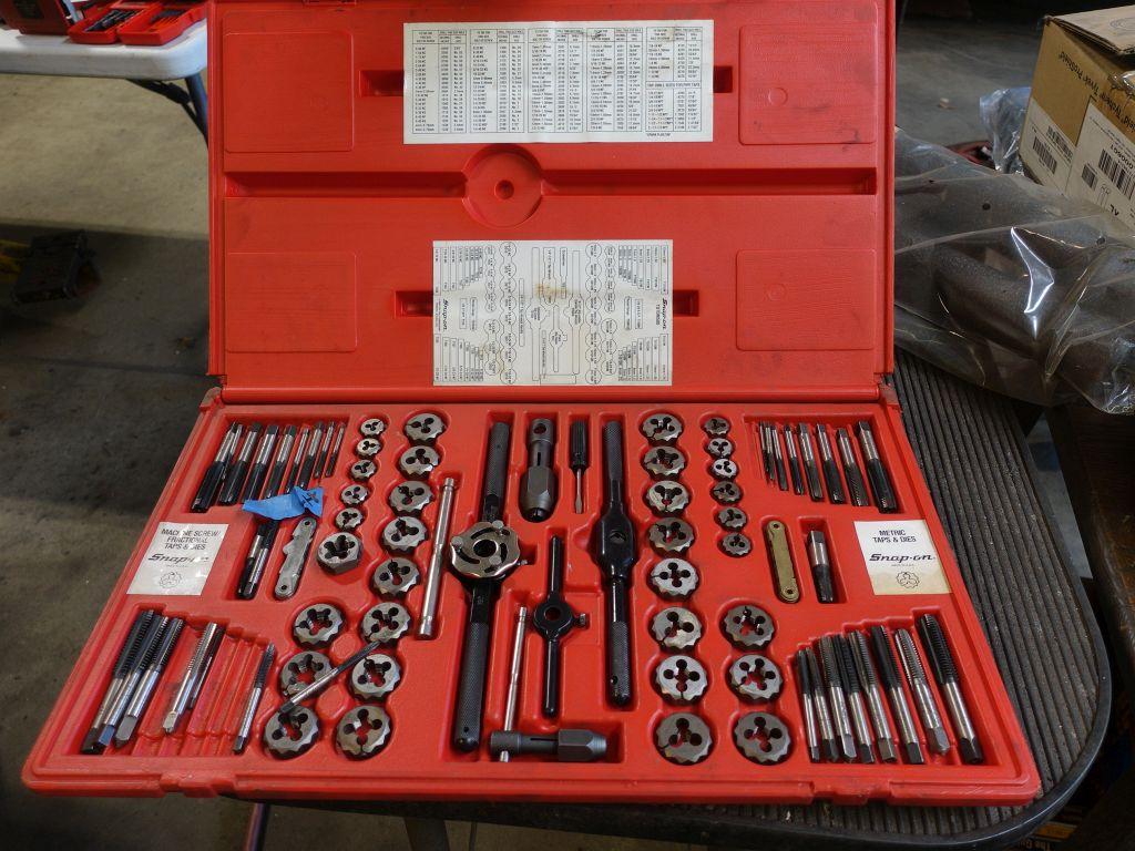 SNAP-ON METRIC TAP AND DIE SET, 76 PIECE,