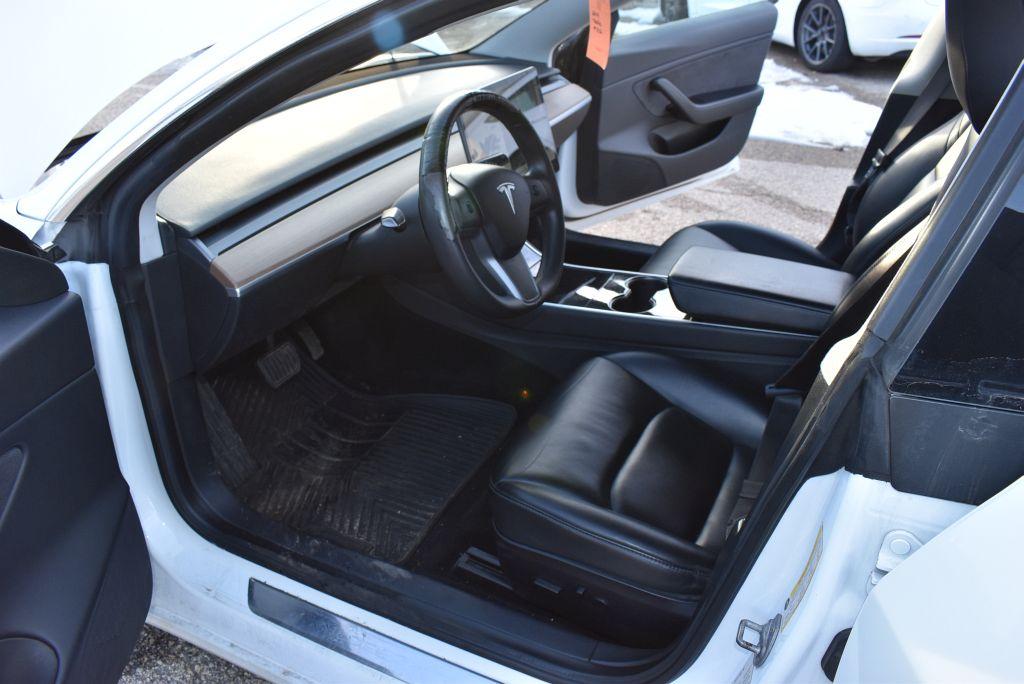 #312 (2019) TESLA MODEL 3 4 DOOR SEDAN,