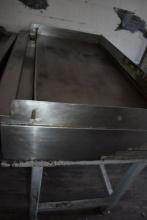 WELLS GRIDDLE WITH STAND
