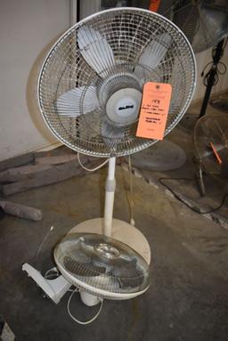 (2) AIR KING PLASTIC SHOP FANS; (1) WALL-MOUNT 14"