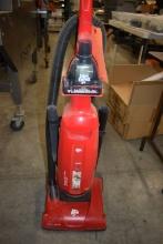 DIRT DEVIL BREEZE TURBO UPRIGHT VACUUM CLEANER WITH