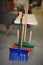 ASSORTED SNOW SHOVELS