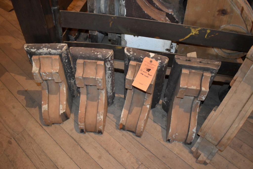 (5) PIECES OF BROWN WOOD CORBELS