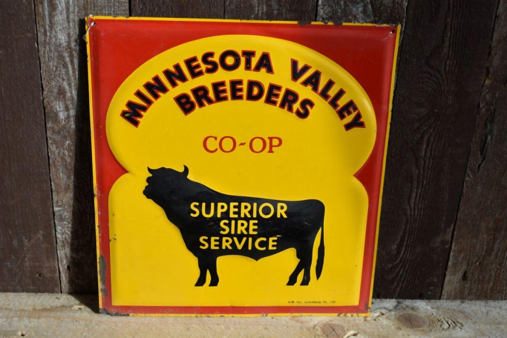 MINNESOTA VALLEY BREEDERS CO-OP METAL SIGN,