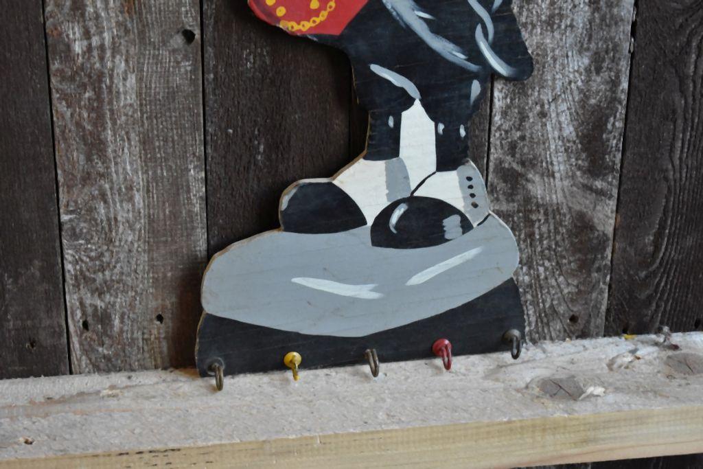 OLD CROW WHISKEY KEY HOLDER WOODEN HAND PAINTED SIGN,