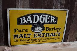 BADGER PURE BARLEY MALT EXTRACT MILWAUKEE WISCONSIN TIN SIGN