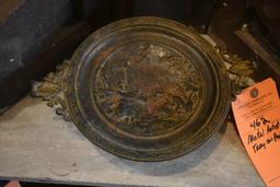 METAL ARTISTIC TRAY ON PEDESTAL