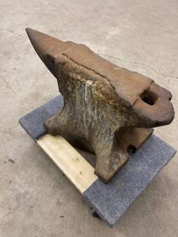 ANTIQUE ANVIL, 125 LBS.