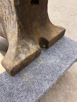 ANTIQUE ANVIL, 125 LBS.