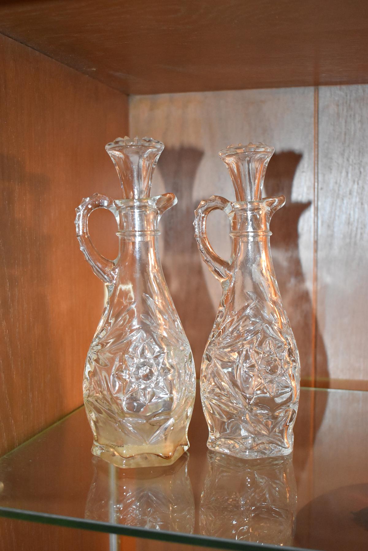 (2) VINTAGE ANCHOR HOCKING (STAR OF DAVID) OIL OR VINEGAR CRUET 7.5" H