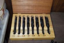 MILWAUKEE TWIST DRILL CO. 8 PC. REDUCED SHANK DRILL SET,