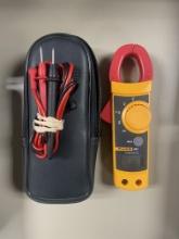 FLUKE 322 CLAMP METER WITH CASE