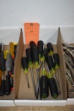 BOX W/STANLEY SCREWDRIVERS, PHILLIPS & FLAT HEAD