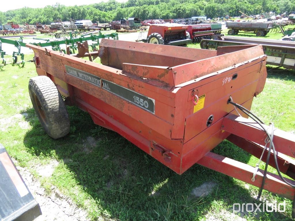 Case IH 1550 manure spreader