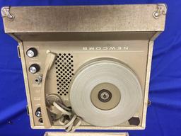 Newcomb 672067 record player