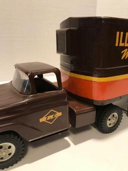 Van Metal Illinois Central RailRoad Truck and Trailer