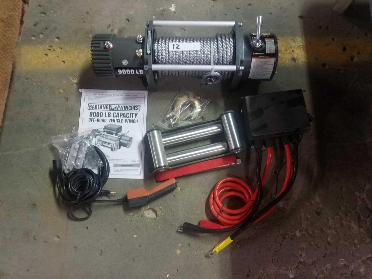 Badland Winches 9000 LB Brand new item #61325 with set up mount kit