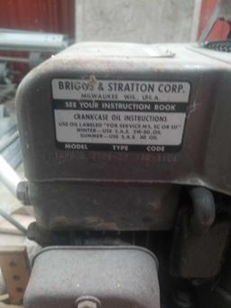 Briggs & Straton motor LAWNSCOUT