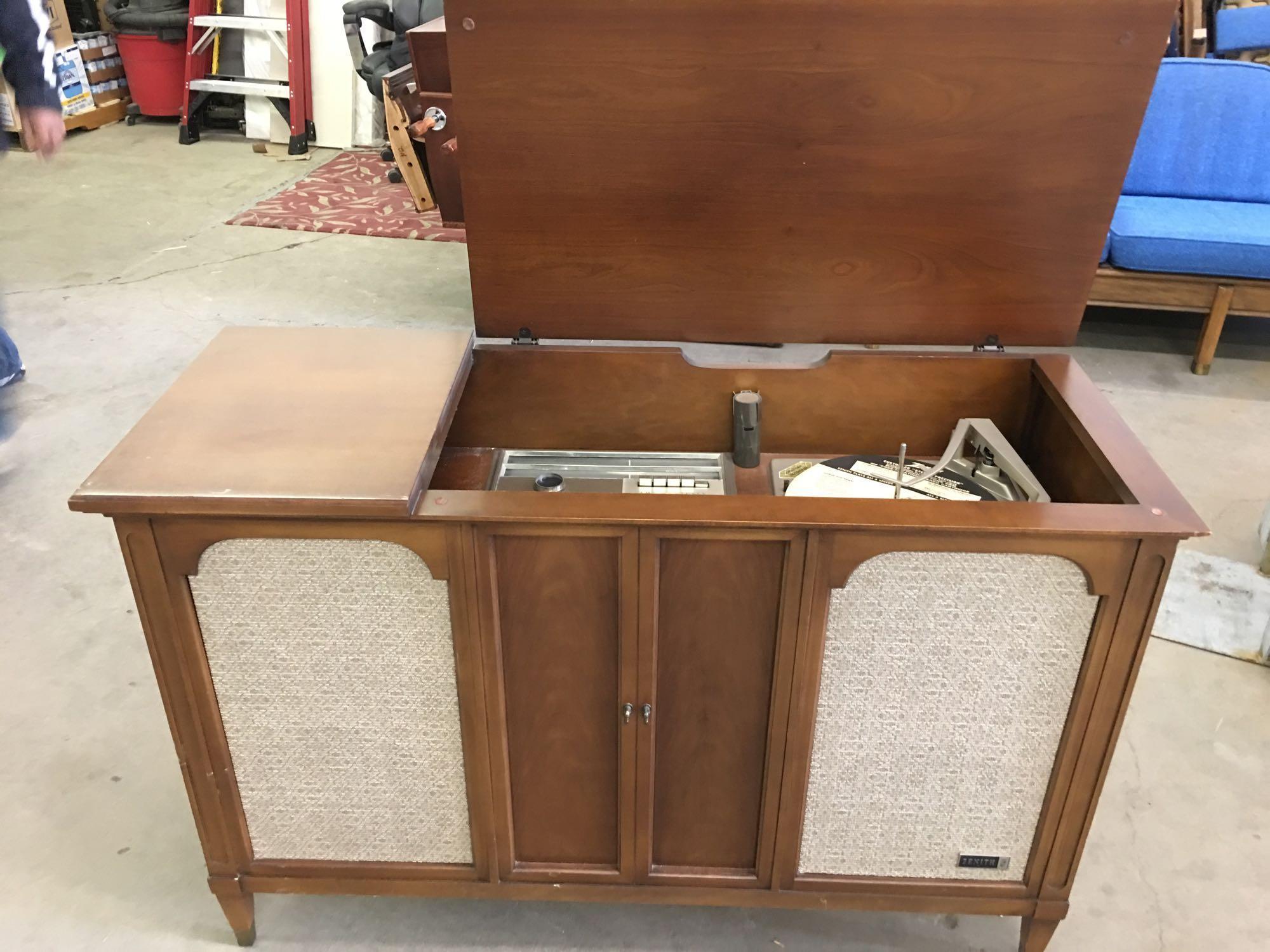 ZENITH Stereophonic High Fidelite