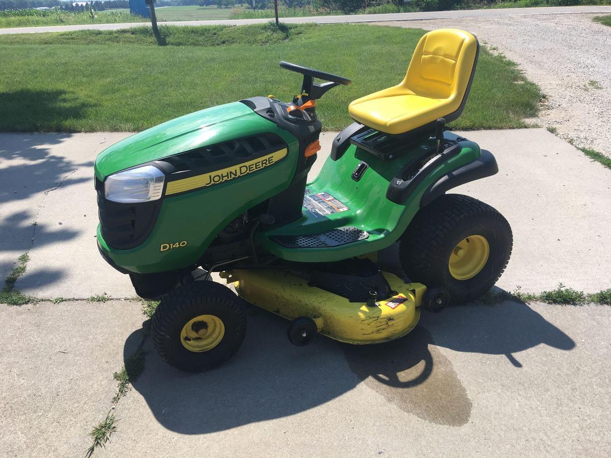 John Deere D140 Lawn Mower with 48? deck Like New Only 70.8 Hours!