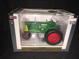 1/16th SpecCast Oliver 88 Gas Narrow Front Tractor Classic Series Iowa FFA 2013 NIB