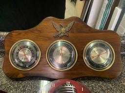 Microphone clock, belt buckle, Other clocks and thermometer set