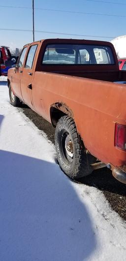 D50 1983 Chevrolet C20 1GCGC23J4US126877 Red Abandoned