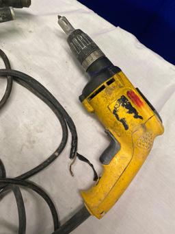 2 Dewalt 1 HILTI