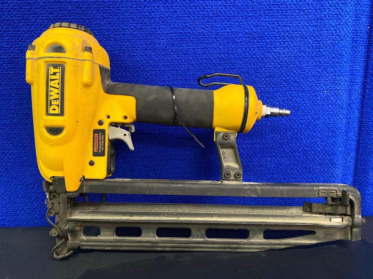 DeWalt Finishing Nail Gun