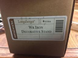 20? WR IRON DECORATIVE STAND