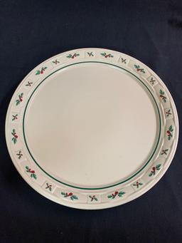 Traditional holly cake plate