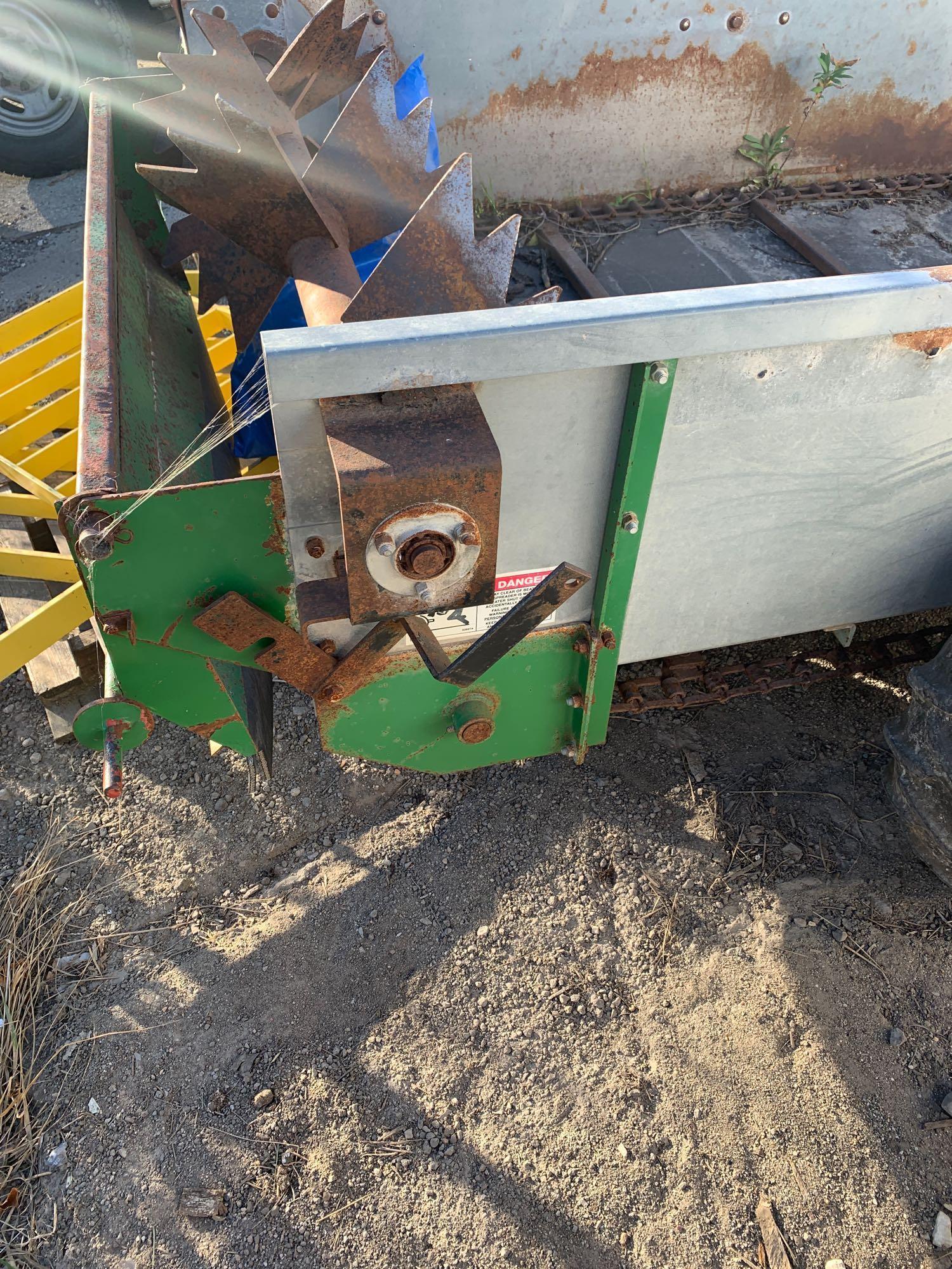 Frontier MS1108 manure spreader operates as it should