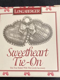 99 love letters Sweetheart Basket