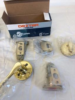 Dexter by Schlage pad lock