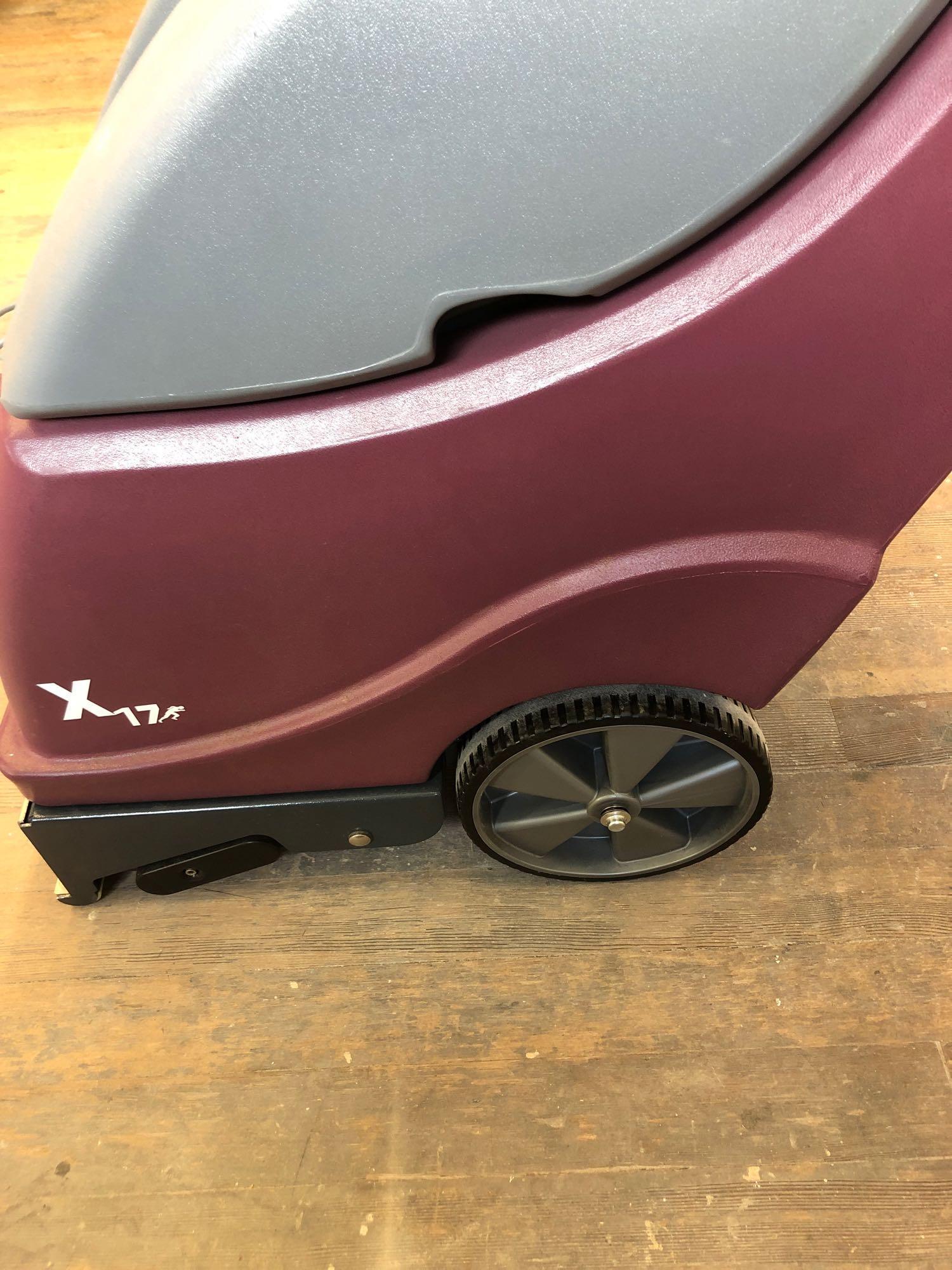 Minuteman industrial carpet cleaner used 2 times Model X17115 Voltage 120 AC AMPS 12 comes with RAMP