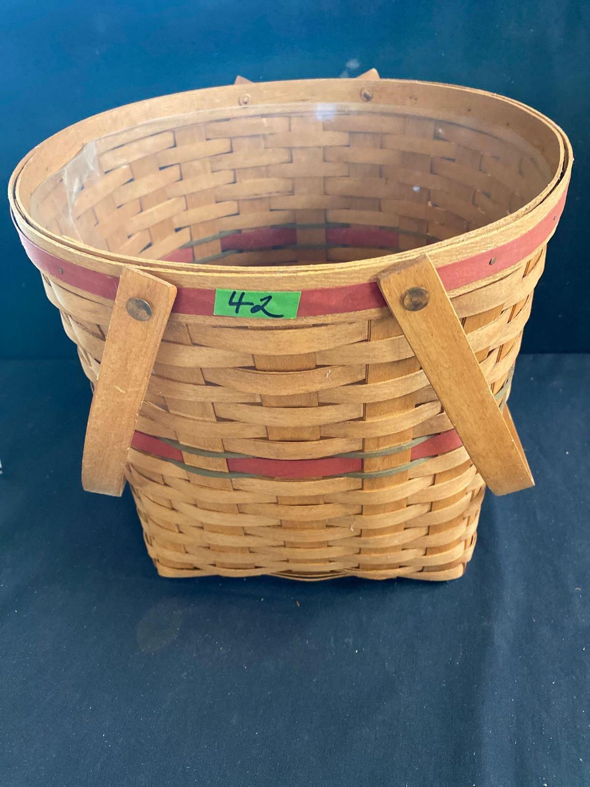 13 Inch Measuring Basket.