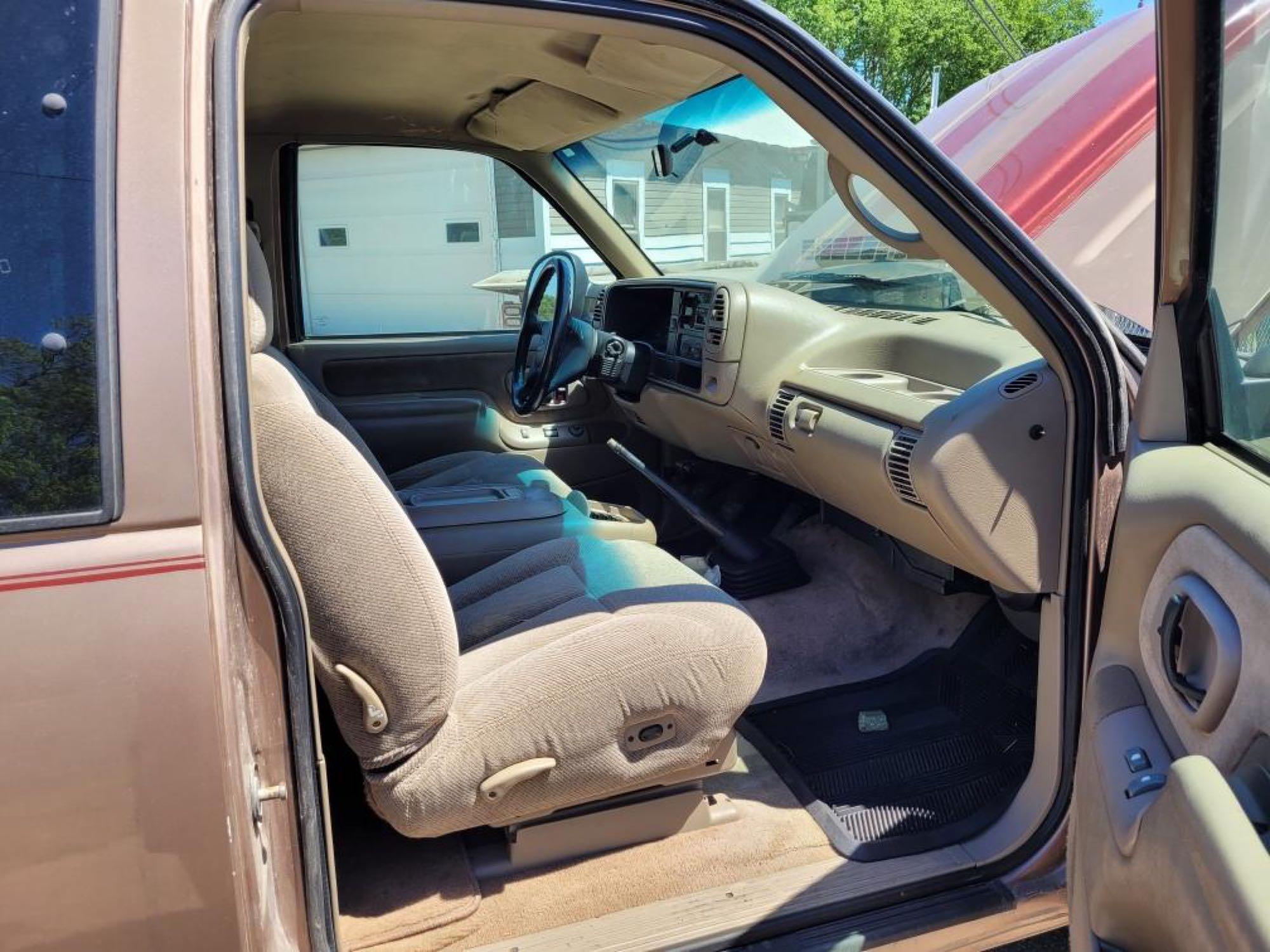 96 chevy ext cab 4x4 5 spd 135 k miles Alcoa wheels