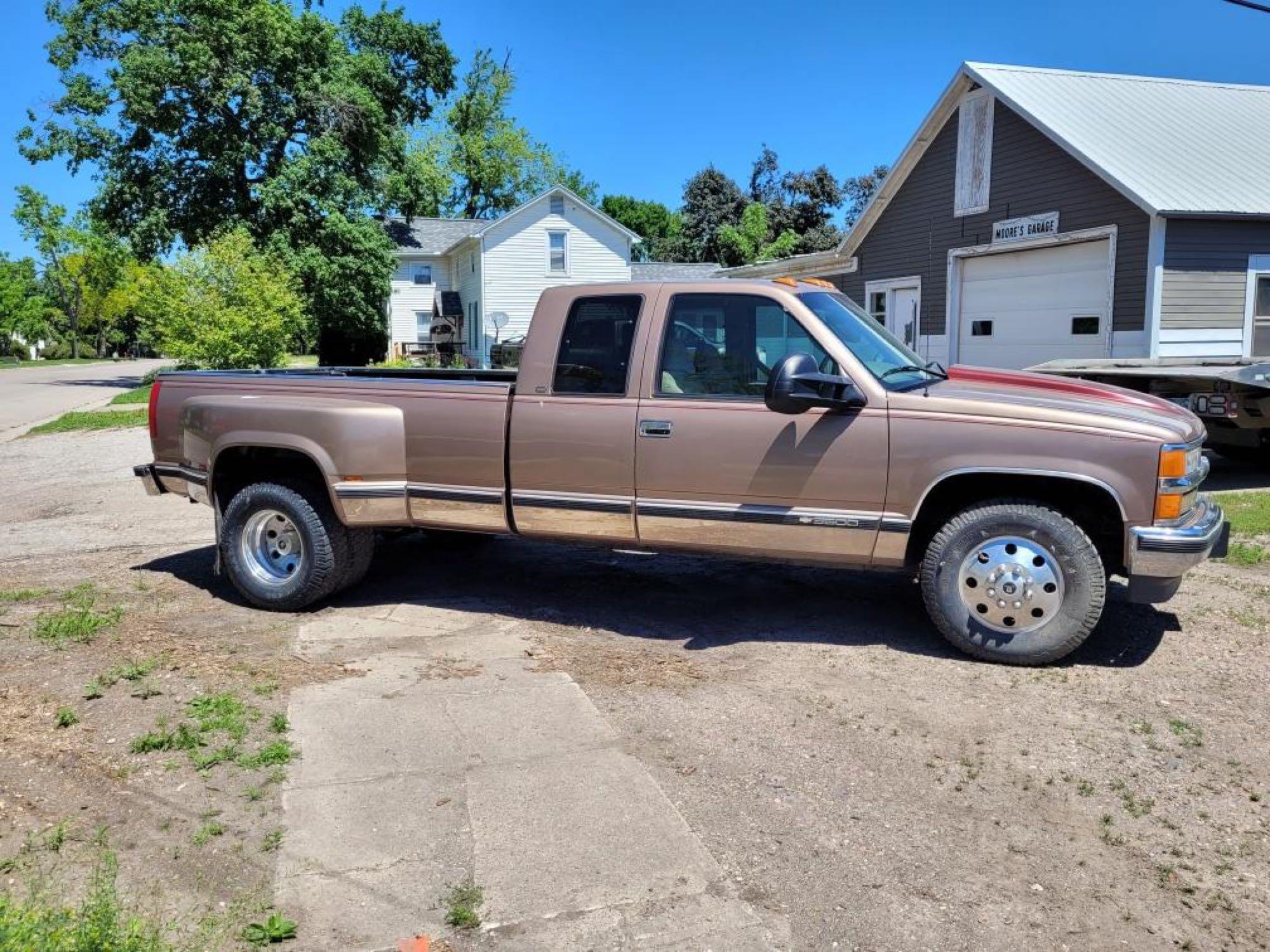 96 chevy ext cab 4x4 5 spd 135 k miles Alcoa wheels