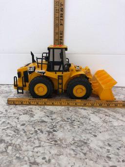 CAT Caterpillar battery operated bulldozer