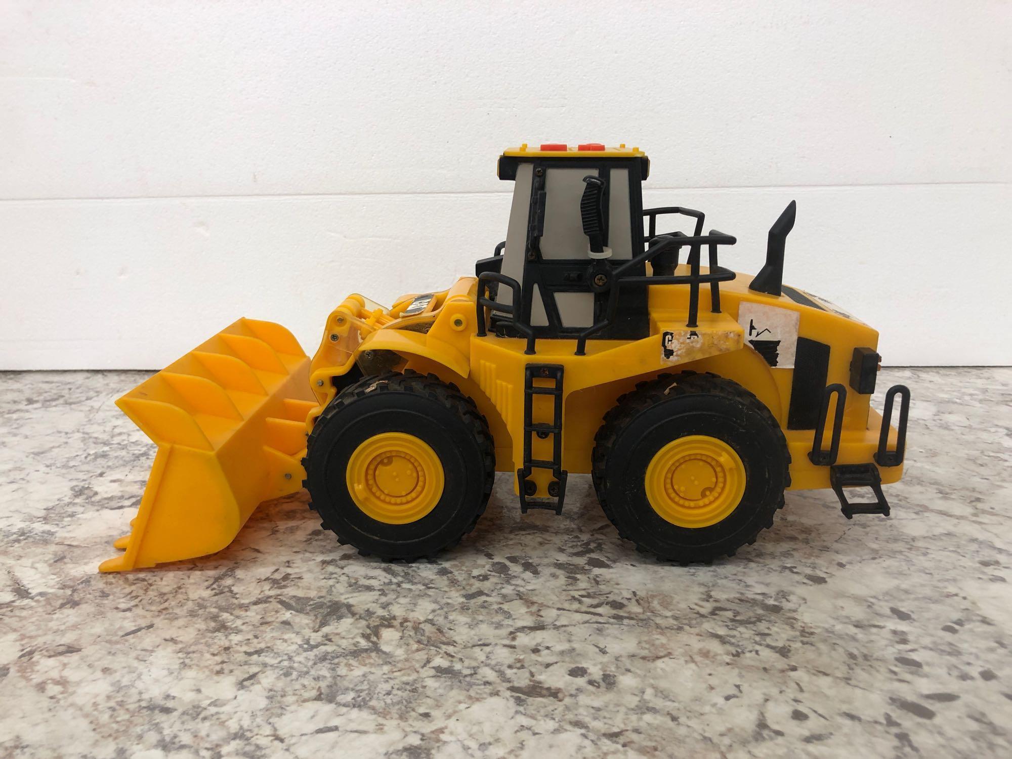 CAT Caterpillar battery operated bulldozer