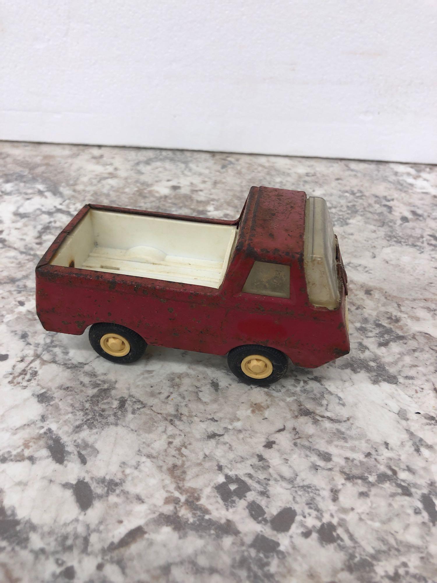 TONKA truck, Dump truck red and yellow, TOOTSIETOY toy truck, TONKA 11 1988 Truck