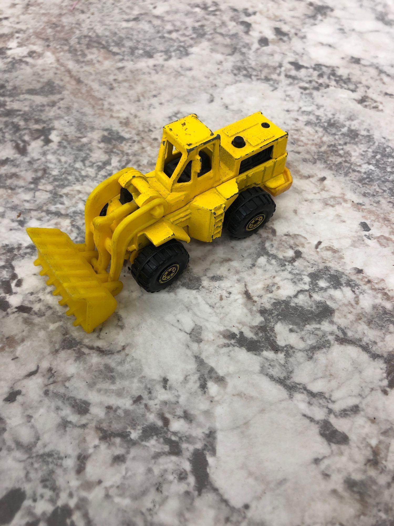 HOT Wheels 1979 Loader, CAT excavator and Dozer