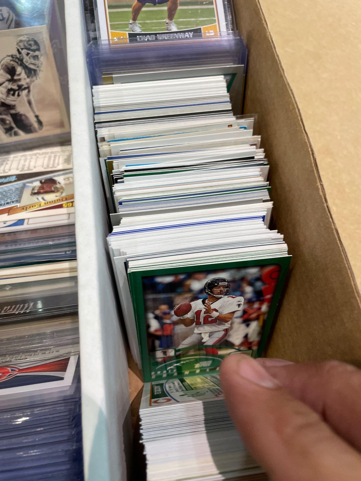 Assorted football cards unchecked