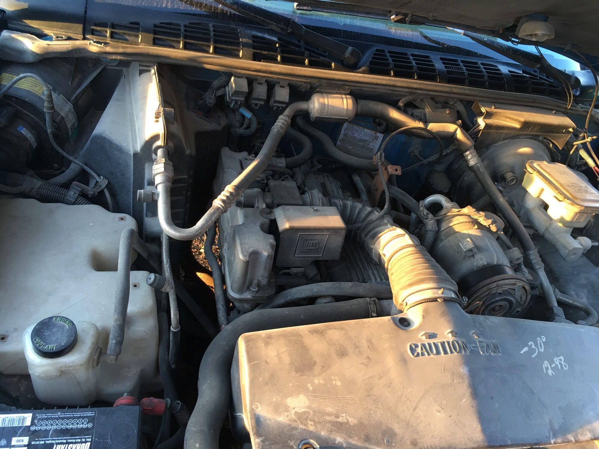 1994 GMC SONOMA 215k mikes stick shift, runs great, mechanical maintained