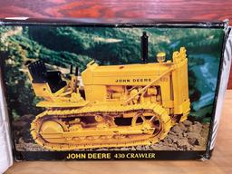 1/16th 1997 Ertl John Deere 430 Crawler National Toy Truckin Construction