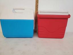 Blue IGLOO playmate lunch box, Red Coleman lunch box