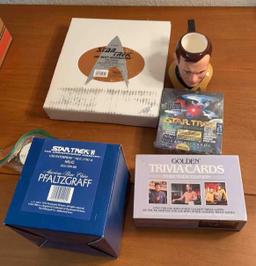 Star lot with mug, collectors play, trading cards and more