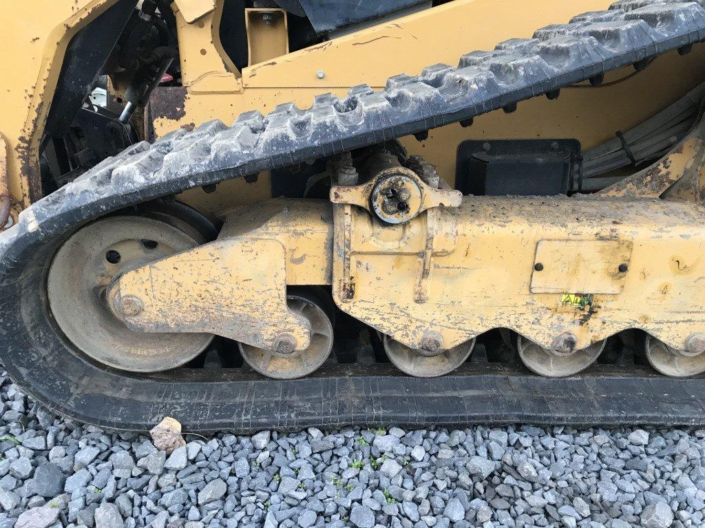 Caterpillar 279C Compact Track Loader