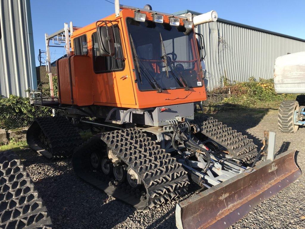 2001 Tucker 2000B-26-5 Snow Cat