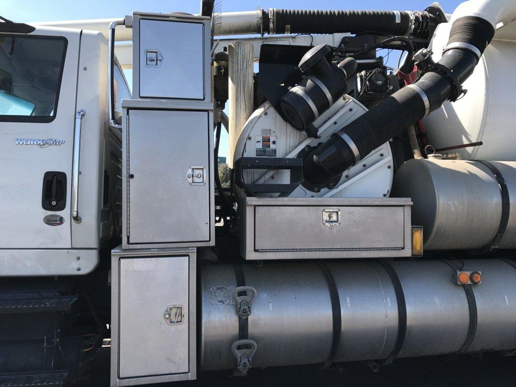 2009 International 7600 Work Star Vactor Truck